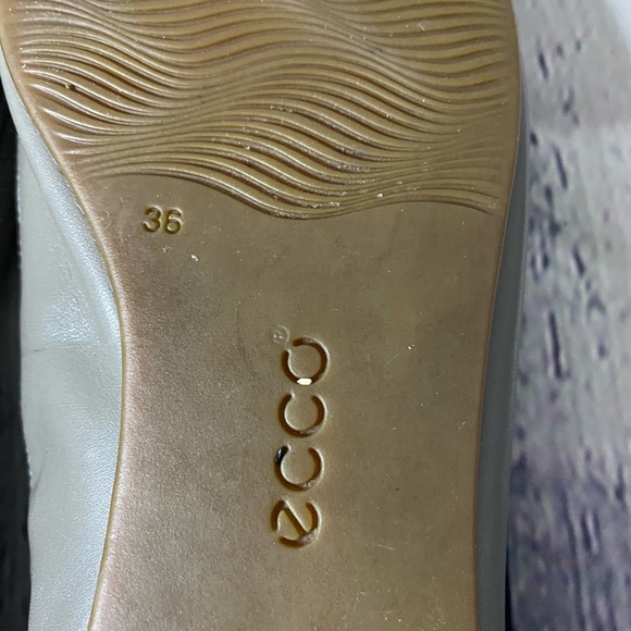 Ecco Gray Leather & Suede Ballet Flats Size 36 (6) - Picture 12 of 12